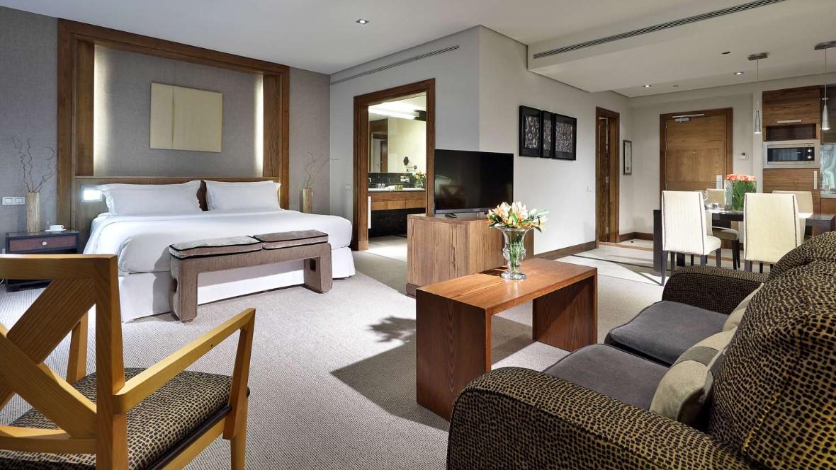 Eurostars Suites Mirasierra Madrid Exterior foto A suite at the InterContinental London