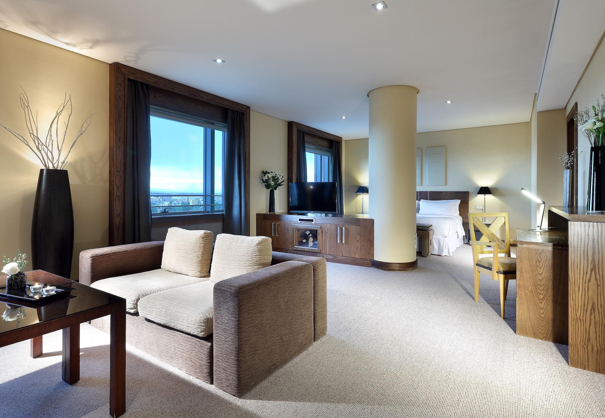 Eurostars Suites Mirasierra Madrid Exterior foto Suite at the InterContinental Wien