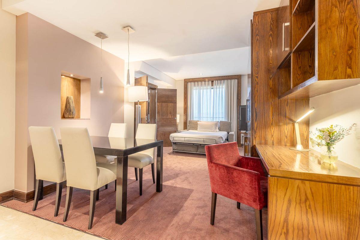 Eurostars Suites Mirasierra Madrid Exterior foto Suite