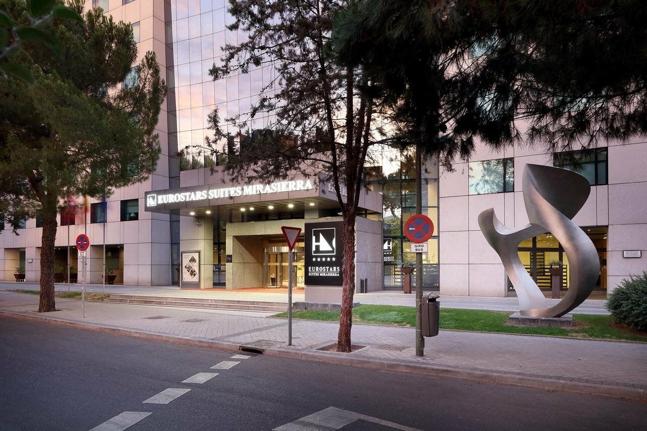 Eurostars Suites Mirasierra Madrid Exterior foto The main entrance of the hospital